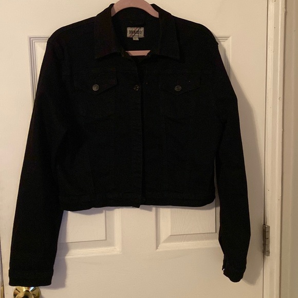 Jean jacket - Picture 1 of 3